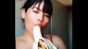 N&atilde_o Goze Vendo A Novinha Comer A Banana, Garganta Profunda